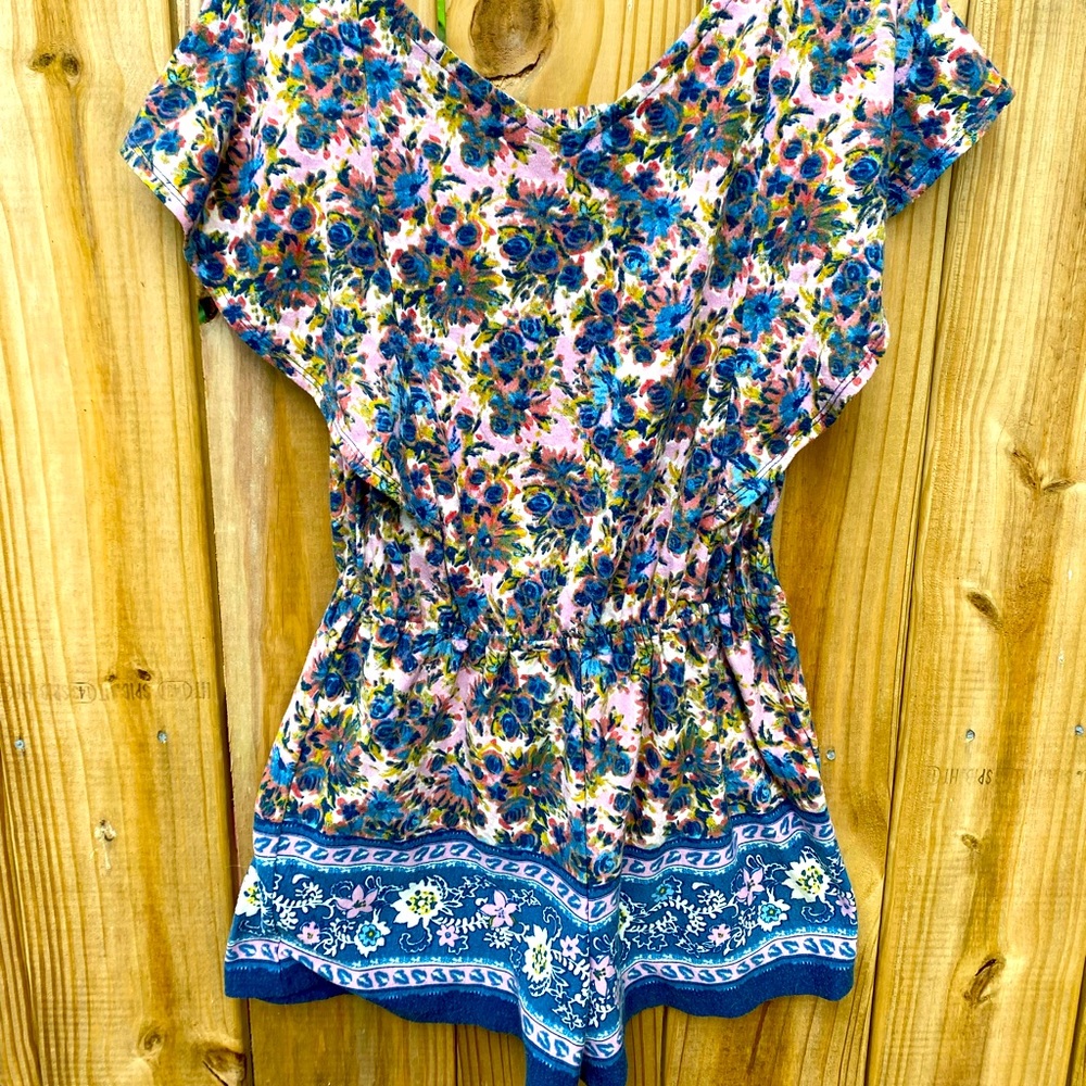 Copper Key Romper Girls Size M.  Paisley